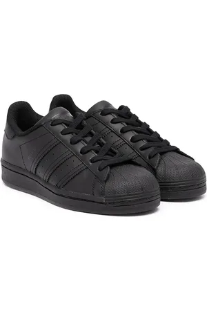 adidas Superstar low-top leather sneakers