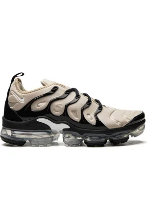 Nike Air Vapormax Plus sneakers
