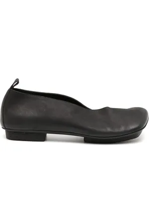 UMA WANG Asymmetric-toe leather ballerinas