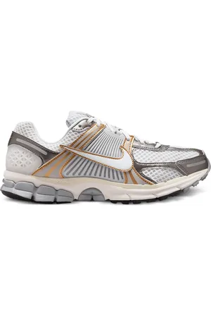 Nike Zoom Vomero 5 "PlatinumTint/Metallic Gold" sneakers
