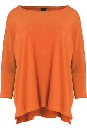 Lygia & Nanny Maina top