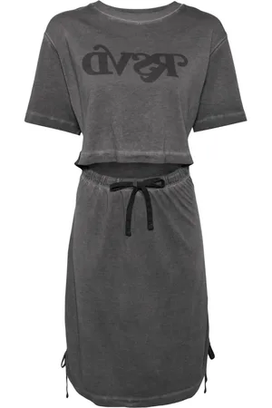 Izzue Logo-print short-sleeved dress