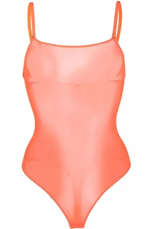 MAISON CLOSE Corps ?? Corps body