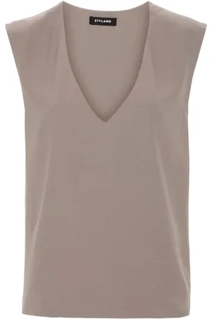 Styland Sleeveless crepe blouse