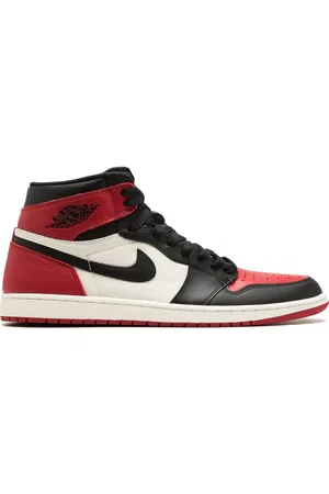 Jordan 1 Retro High "Bred Toe" sneakers