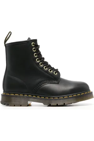 Dr. Martens 1460 smooth leather boots