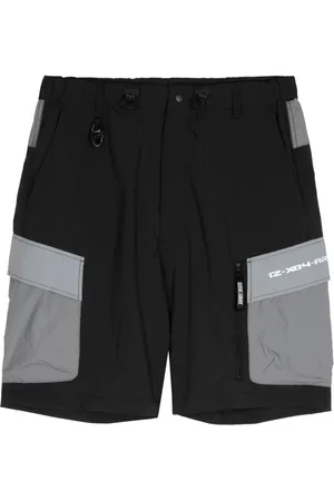 Izzue Logo-print colour-block cargo shorts