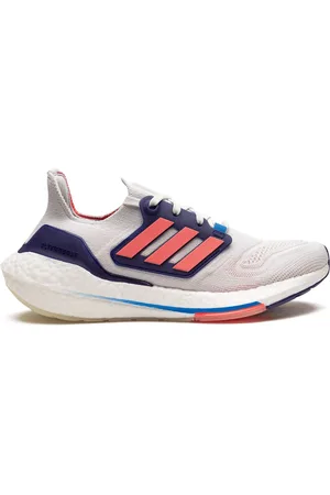 adidas Ultraboost 22 low-top sneakers