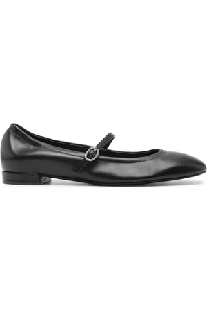 Stuart Weitzman Claris leather ballerina shoes