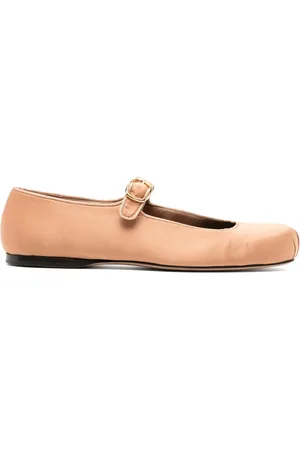 Neous Alchida shoes