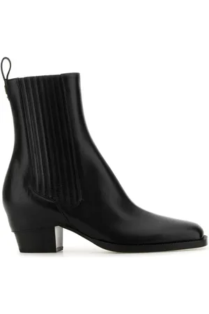 Fendi Leather ankle boots