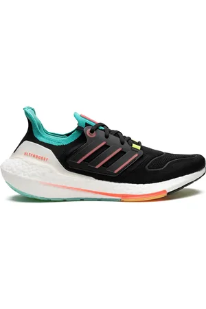 adidas Ultraboost 22 low-top sneakers