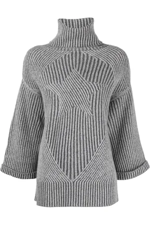 LORENA ANTONIAZZI Star-embroidered roll-neck jumper