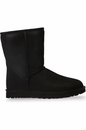 UGG Classic Short ll boots