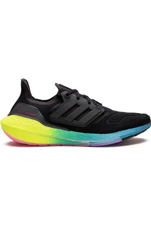 adidas Ultraboost 22 low-top sneakers