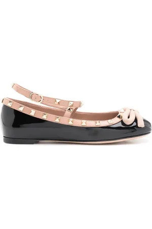 VALENTINO GARAVANI Rockstud bow-detailing ballerina shoes