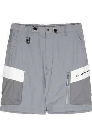 Izzue Logo-print colour-block cargo shorts