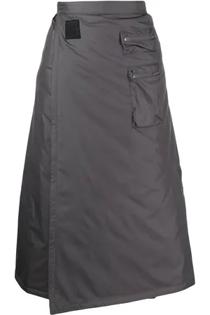GOEN.J Wrap-effect quilted midi skirt