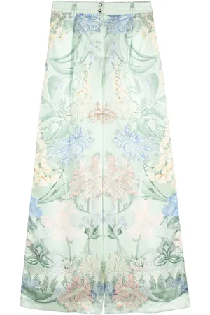 Camilla Dreaming in Dutch-print silk trousers
