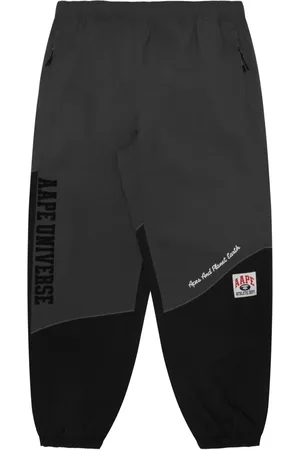 A Bathing Ape Logo-print cargo trousers