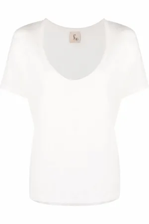 Paula V-neck linen T-shirt