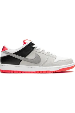 Nike SB Dunk Low "Infrared" sneakers