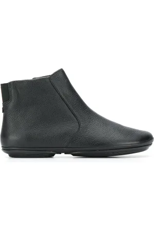Camper Right ankle boots