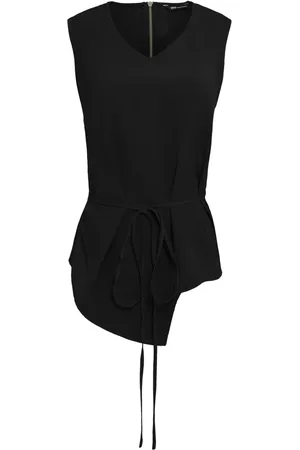 Uma Raquel Davidowicz Calcio asymmetric top