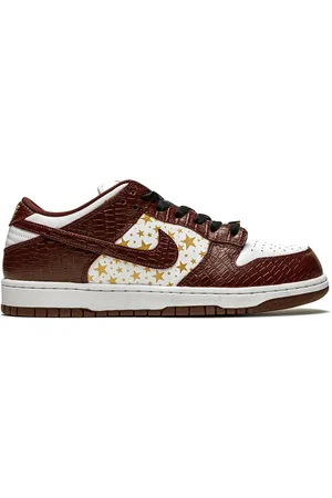 Nike X Supreme SB Dunk Low "Stars - Barkroot " sneakers