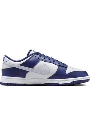 Nike Dunk Low sneakers