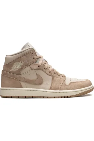 Jordan Air 1 Mid SE "Legend Light Brown" sneakers