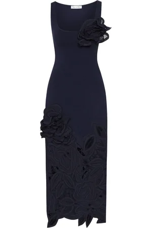 Oscar de la Renta Rose-appliqu?? knitted midi dress