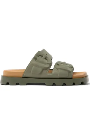 Camper Brutus slides