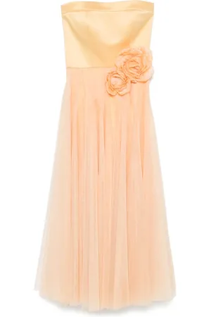 Parlor Floral-appliqu?? gown