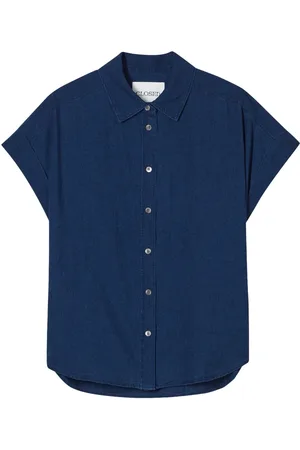 Closed Sleeveless shirt