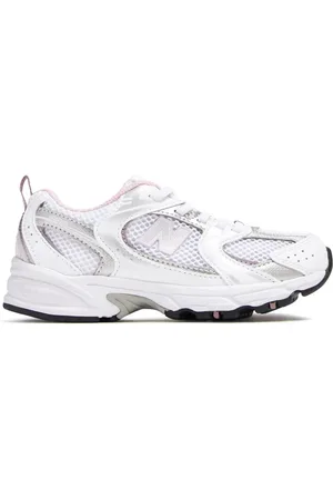 New Balance 530 trainers