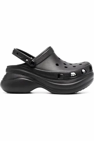 Crocs Chunky platform slides