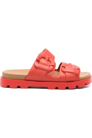Camper Brutus slides