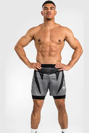 Venum Attack Fight Shorts Musta