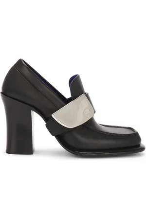 Burberry London Shield Pump in