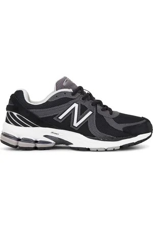 Comme des Garçons X New Balance 990v6 in