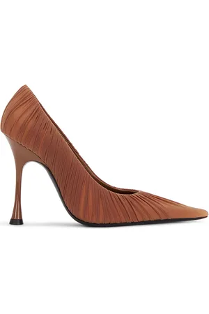 Saint Laurent Doville Pump in