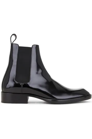 Saint Laurent Vadim 25 Chelsea Boot in