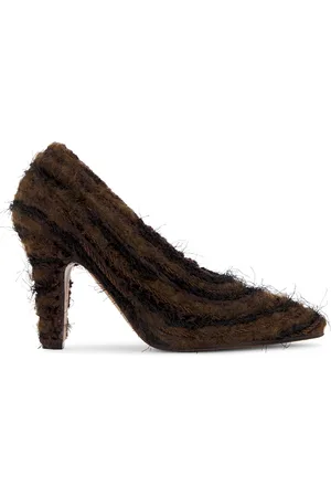 The Row Prudens Pump in