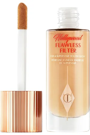 Charlotte Tilbury Hollywood Flawless Filter in