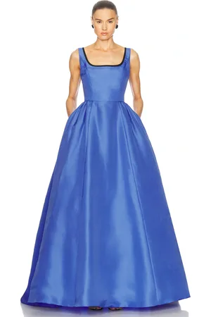 Carolina Herrera Sleeveless Scoopneck Gown in