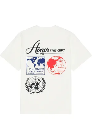HONOR THE GIFT Travel T-Shirt in