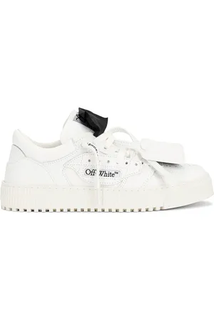 OFF-WHITE Low Top 3.0 Off Court Sneaker in