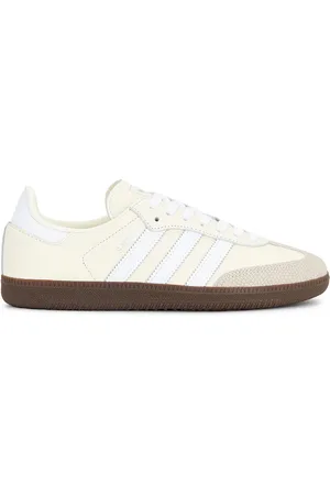 adidas Samba OG Sneaker in White & Wonder Alumina in Off White Footwear White & Wonder Alumina