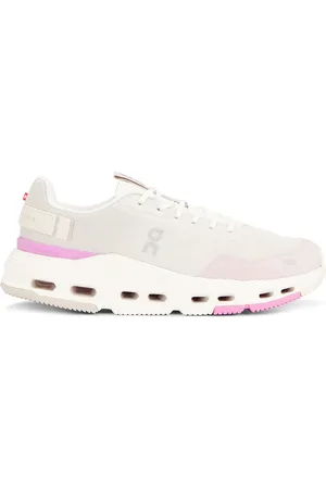 On Running Cloudnova Form 2 Sneaker in